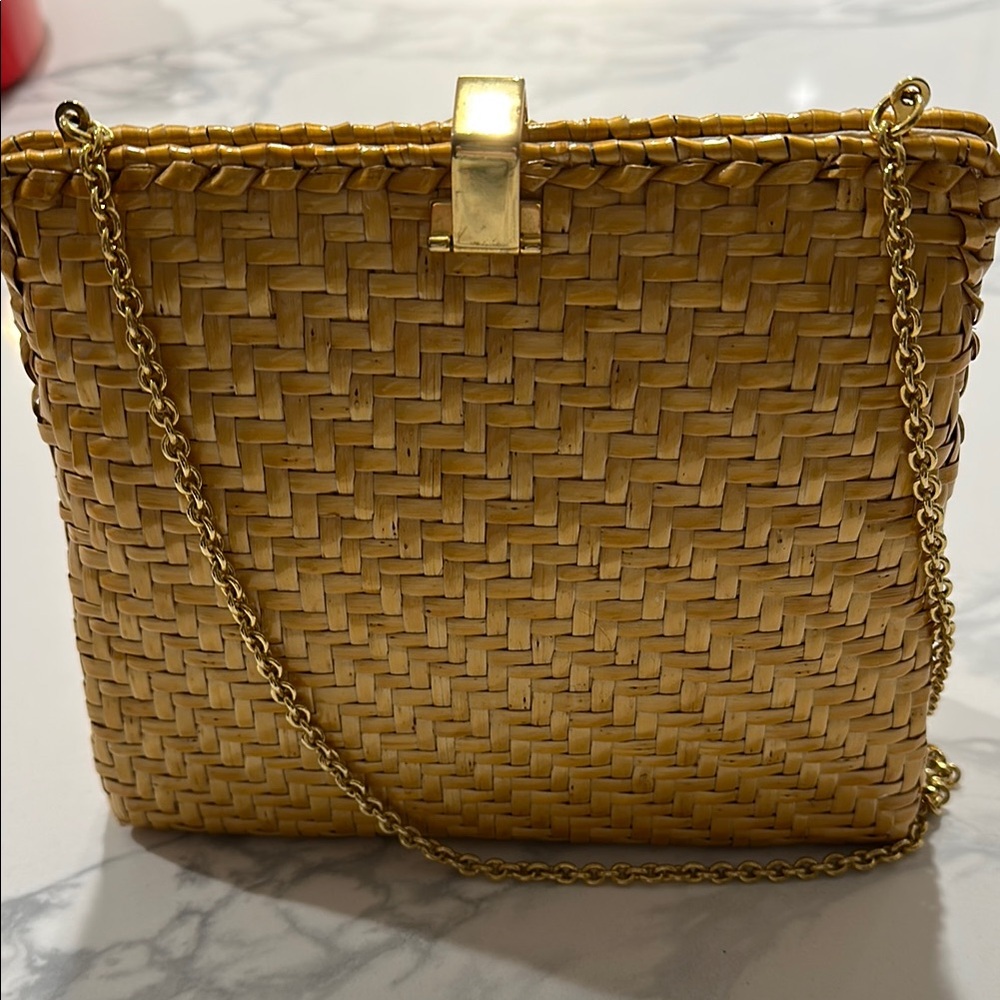 Golden Straw Clutch with Basket-Weave Pattern and Gold Chain - Picture 2 of 4